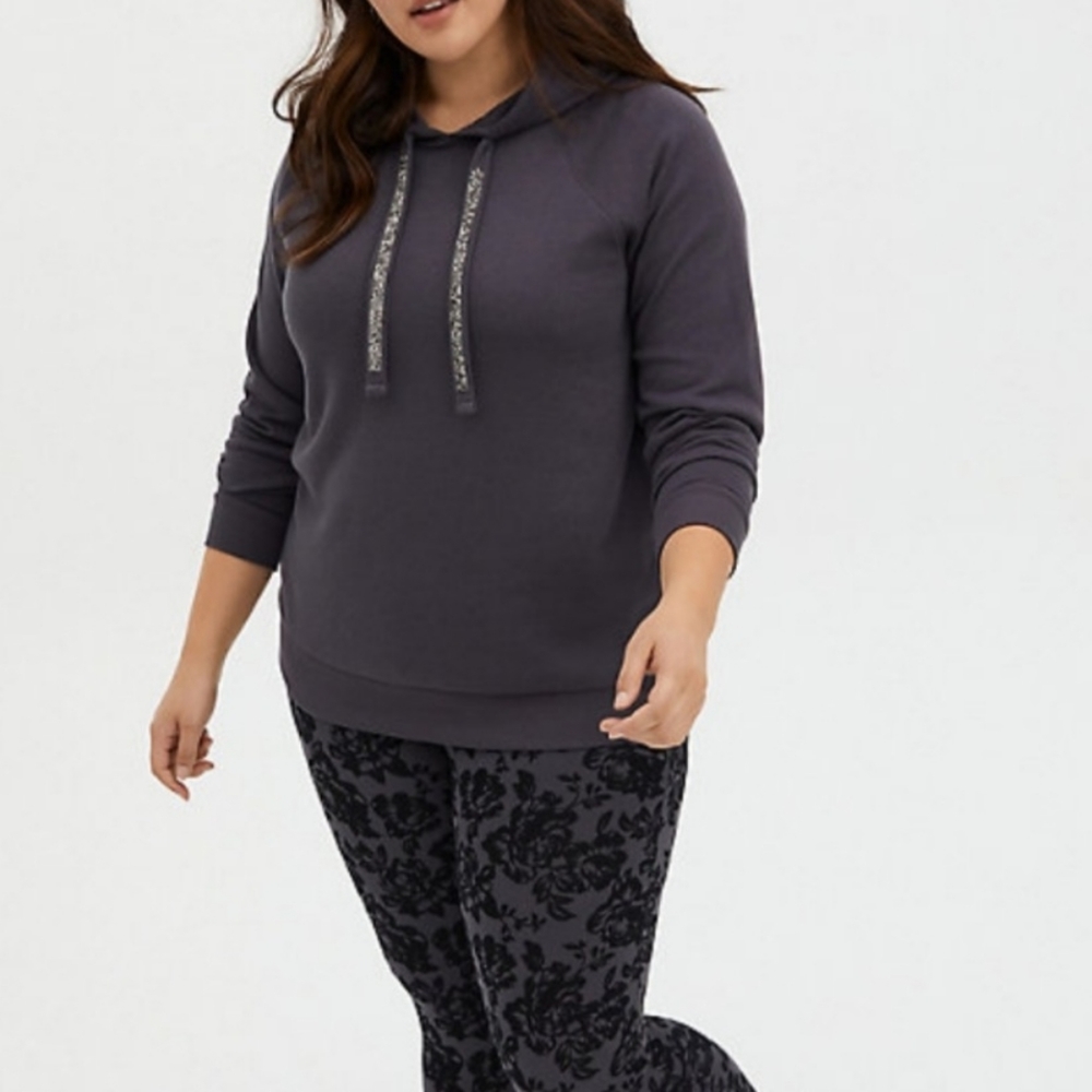 🎉HOSTS PICK🎉🆕️NWT Torrid Bedazzled Hoodie Size 2X